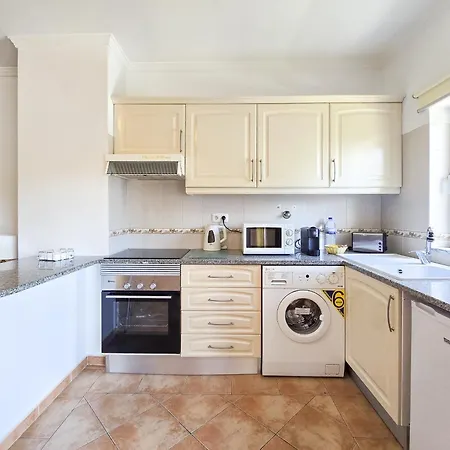 Rocha Ochre Haven アパート *