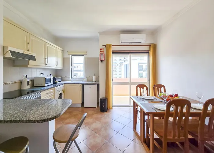 Rocha Ochre Haven Portimão